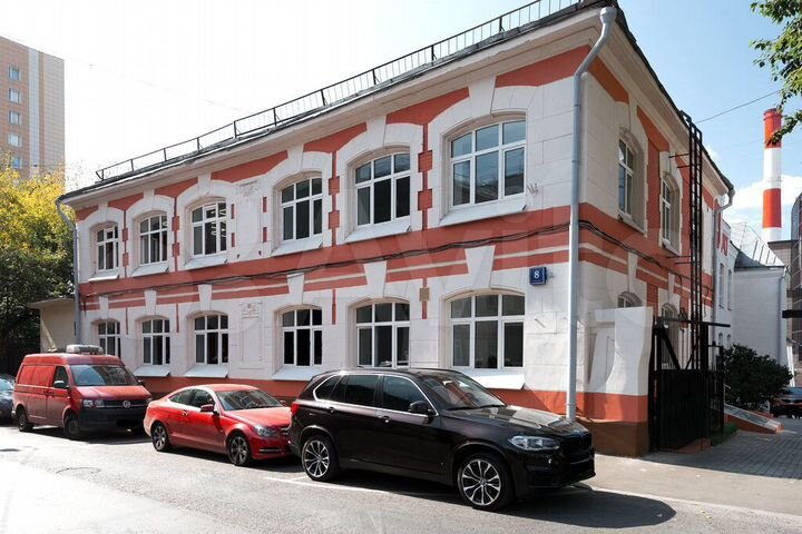 Презентабельное здание класса А, 1702 м²