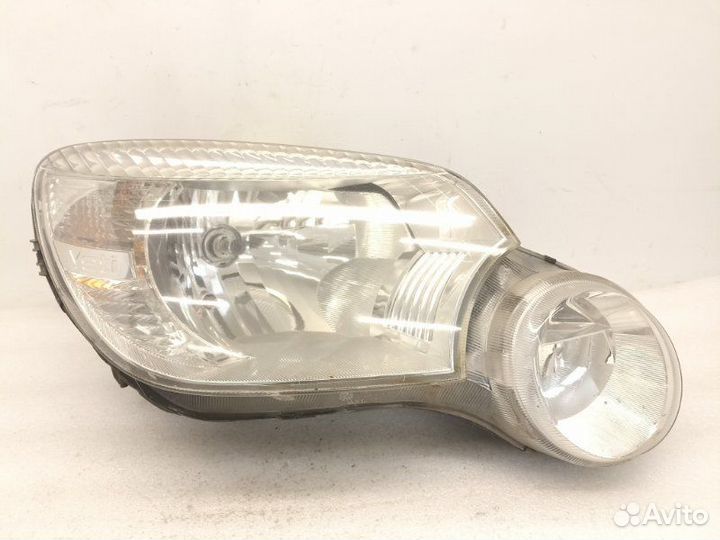 Фара передняя правая Skoda Yeti 5L 1.2 cbzb 2010