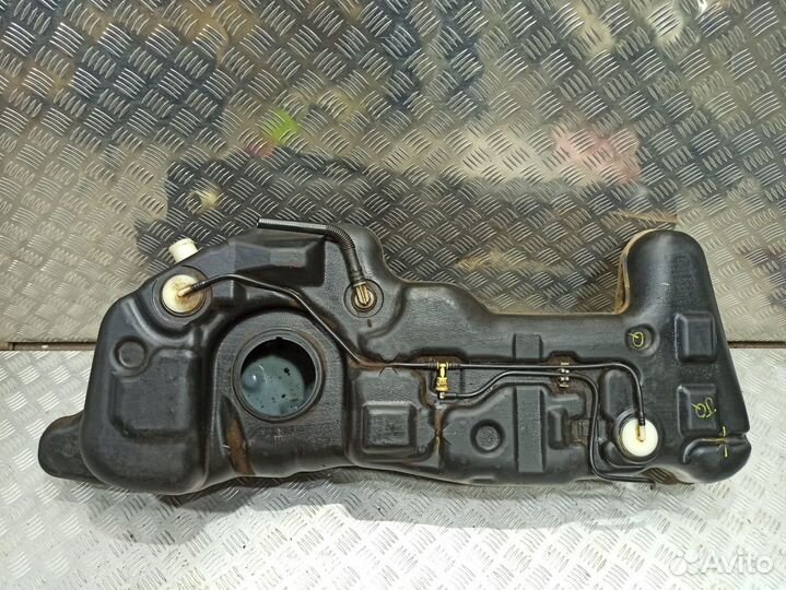 Бак топливный Note E11 (04-14) б/у