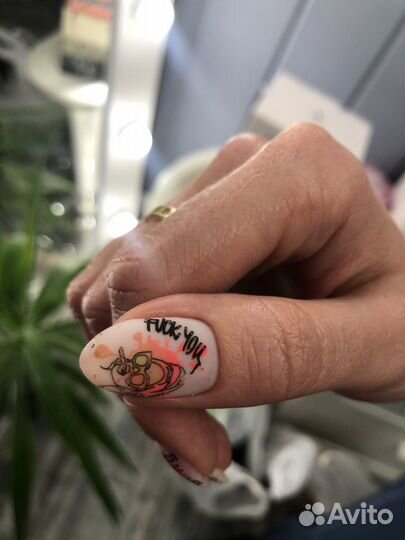 Маникюр,педикюр