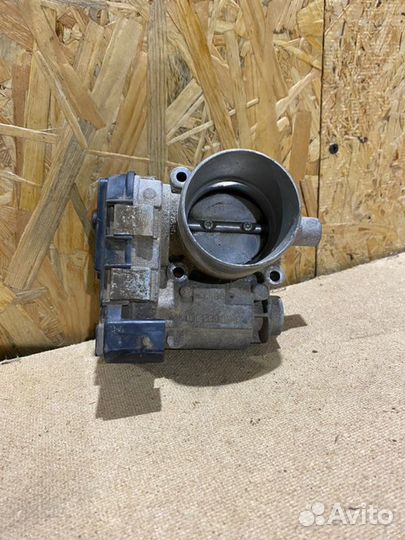 Дроссельная заслонка Volkswagen Polo cедан cfna