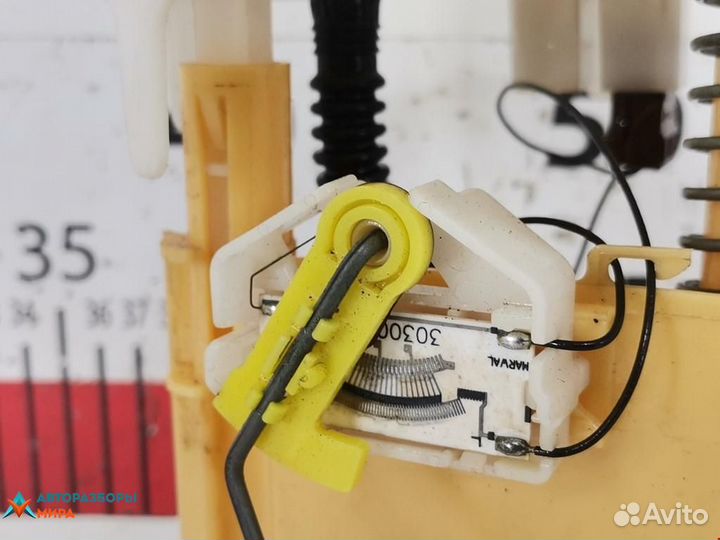 Датчик уровня топлива Peugeot 407 2005 1525CW