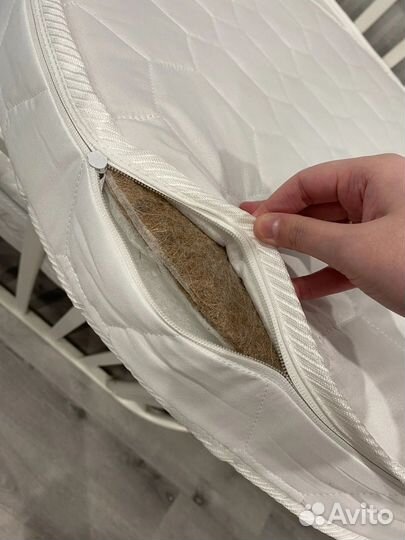 Матрас круглый 75*75 +наматрасник +4 простыни