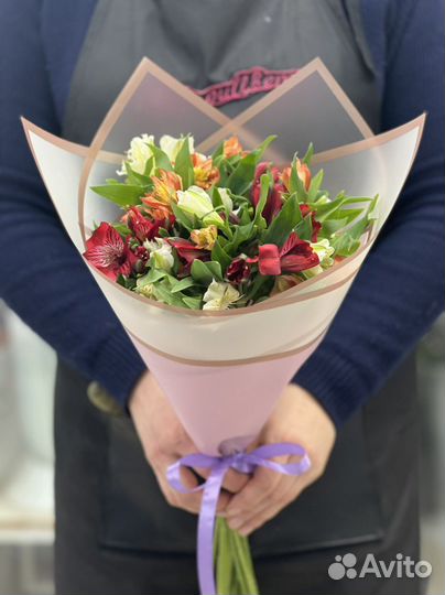 Букеты альстромерии. Цветы