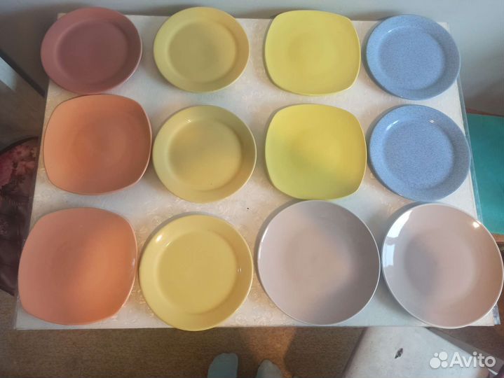 Тарелки плоские цветные 12 шт пакетом