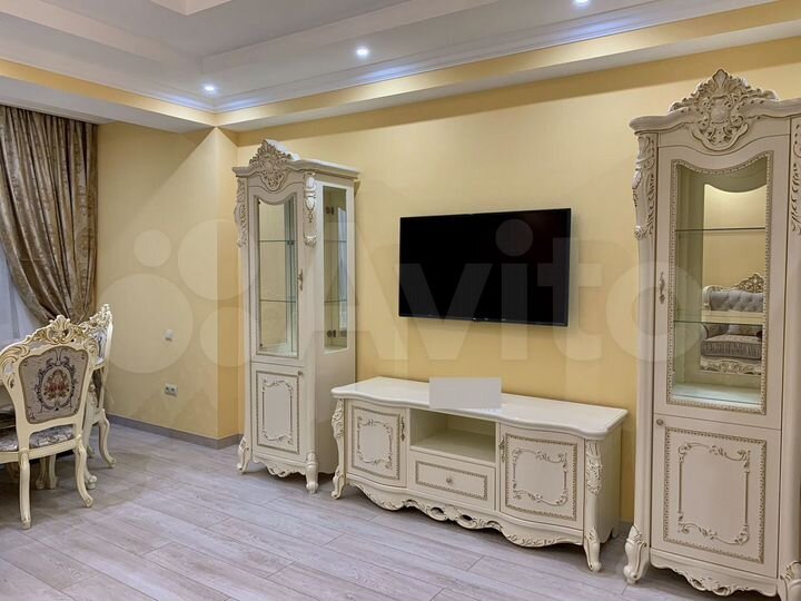 3-к. квартира, 102 м², 3/5 эт.