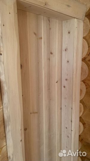 Авторские двери из массива для деревянных домов