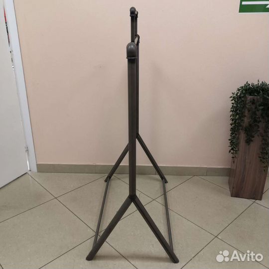 Вешалка для одежды напольная