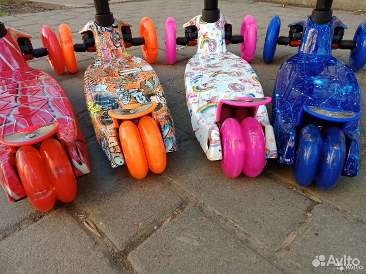 Самокат детский трехколесный