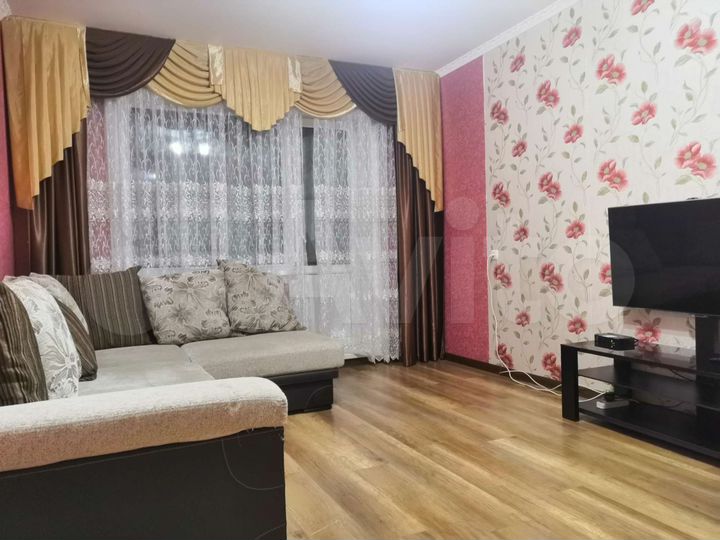 2-к. квартира, 59 м², 2/9 эт.
