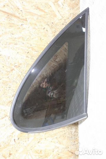 Стекло кузовное глухое заднее правое Opel Vectra B