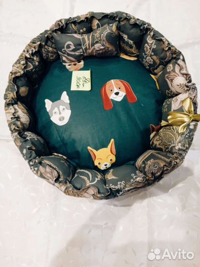 Лежаки для собак и кошек