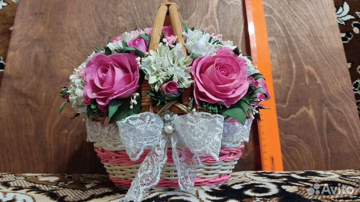 Корзина с цветами