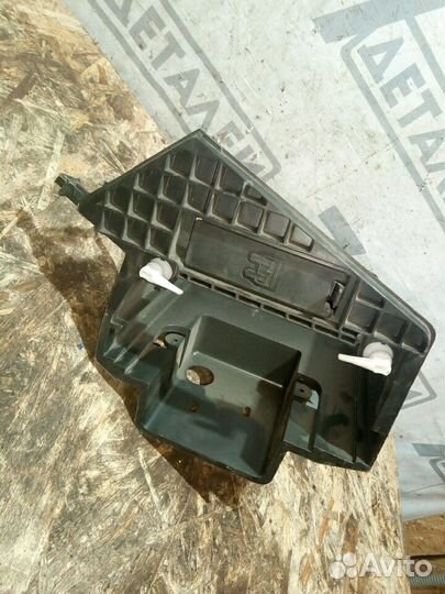 Корпус блока предохранителей Peugeot 206