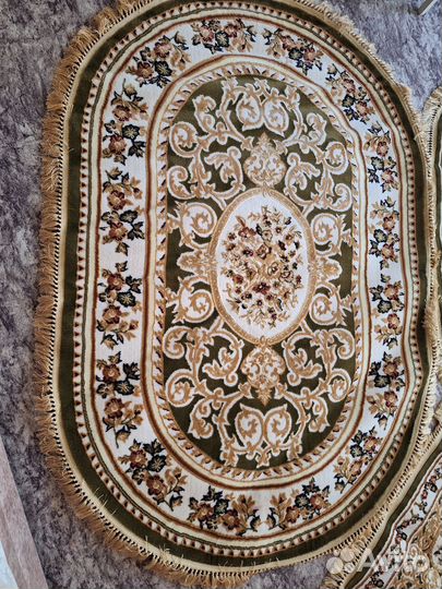 Ковер шерстяной новый