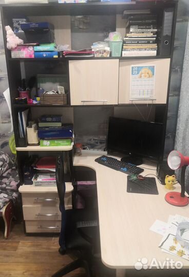 Компьютерный стол