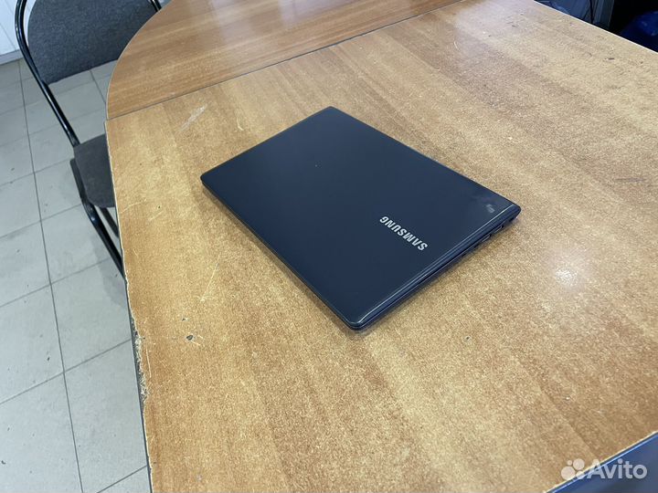 Samsung 450R4E Core i5-3230M/8G/SSD/GT710M 2G