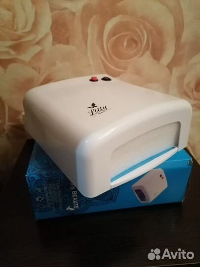 Лампа для ногтей