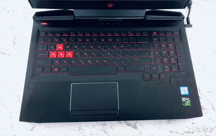 HP omen7265ngw/Core i7/nvidia GTX1050/ssd 256Gb
