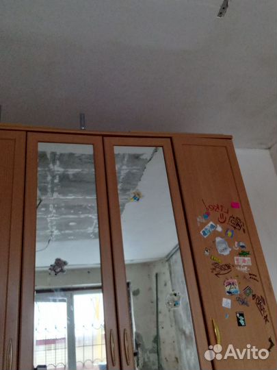 Шкаф 4 х створчатый с отделение для верхней одежды