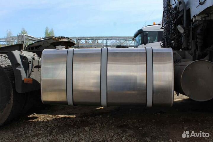 Алюминиевый топливный бак Volvo на 565 литров