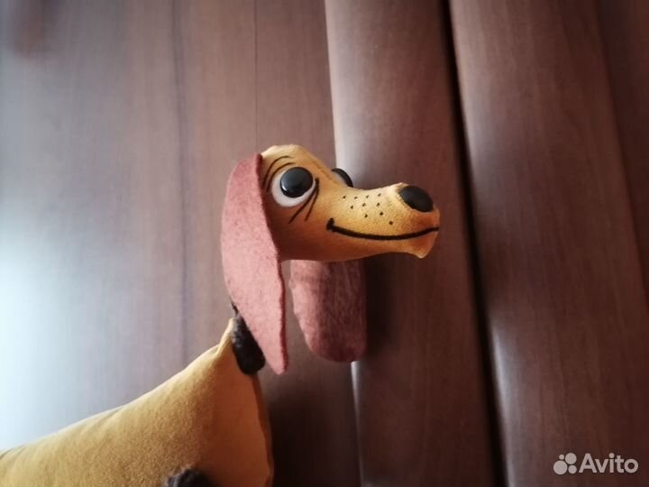 Такса - магкая игрушка на палочке