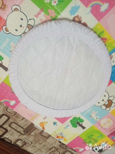 Матрас в круглую кровать + матрасик для пеленания