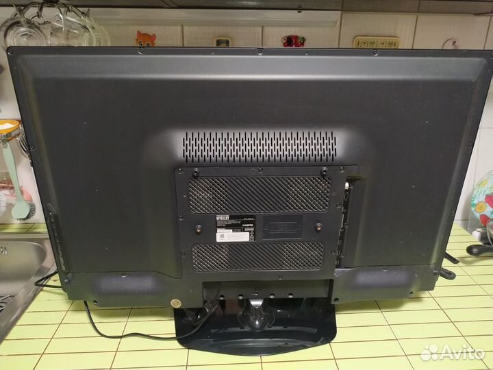 Телевизор hyundai h-led32et4100