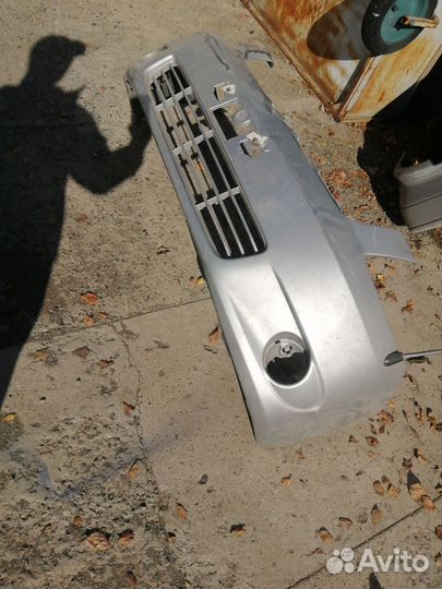 Бампер toyota спасио