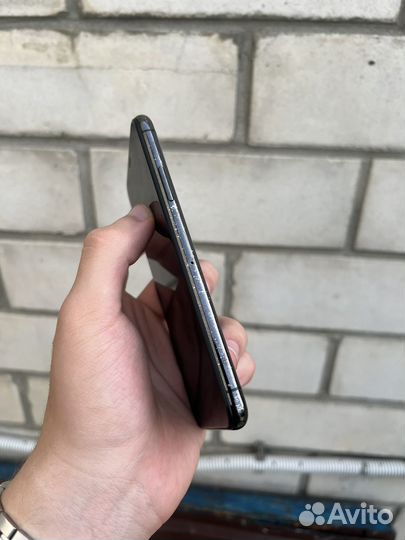 iPhone X, 64 ГБ