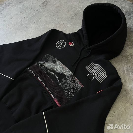 Худи cav empt (едет обратно)
