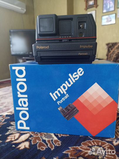 Моментальный фотоаппарат Polaroid