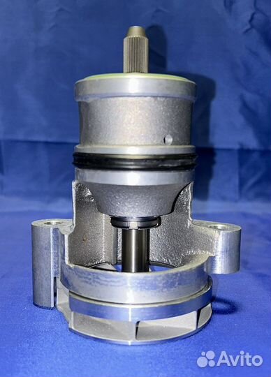 Водяной насос помпа