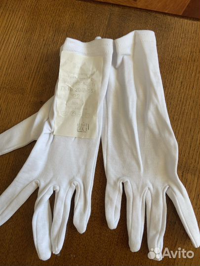 Белые перчатки трикотажные