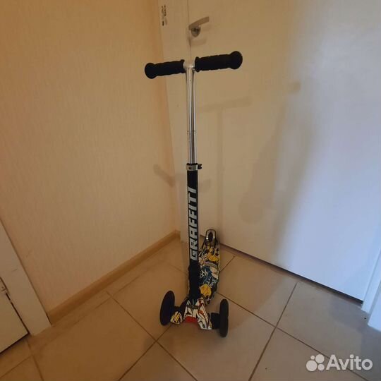 Самокат 3х колесный
