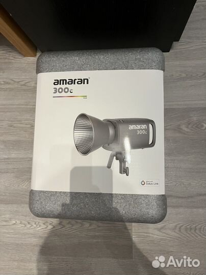 Новый aputure amaran 300c