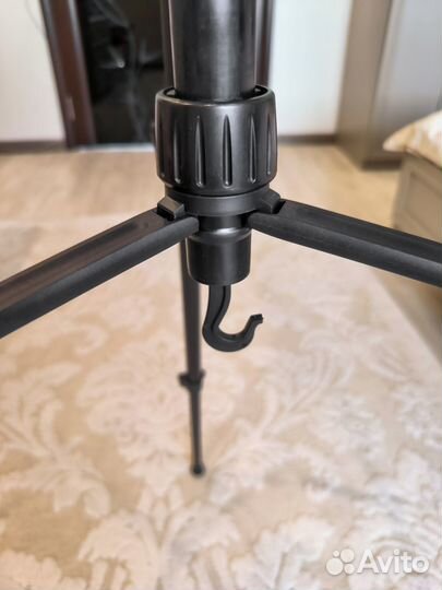 Новый штатив для фото и видеокамер