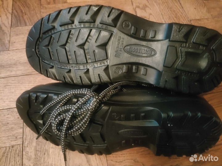 Ботинки мужские 43 размер новые