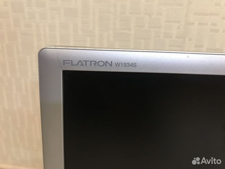 ЖК монитор LG Flatron 1943S 19 дюймов 16:10