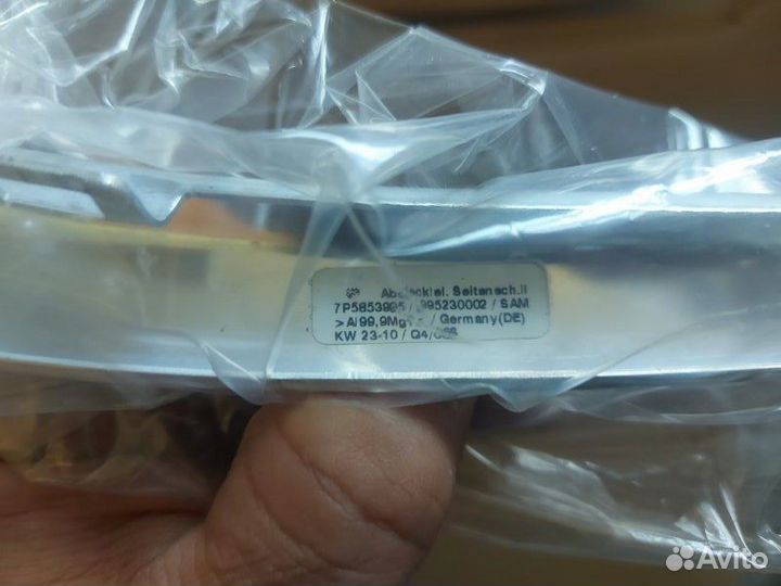 Молдинг стекла Porsche Cayenne 958