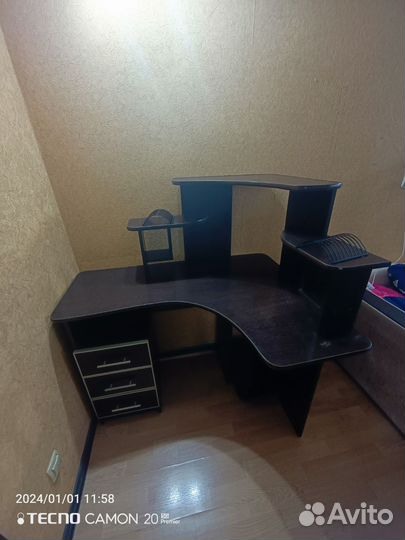 Компьютерный стол бу