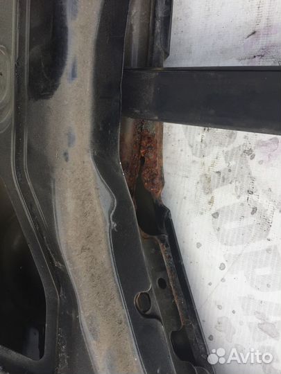 Ниссан Навара Дверь задняя Прав