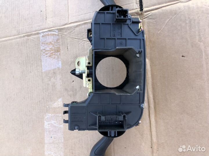 Подрулевой переключатель На Фольксваген туарег