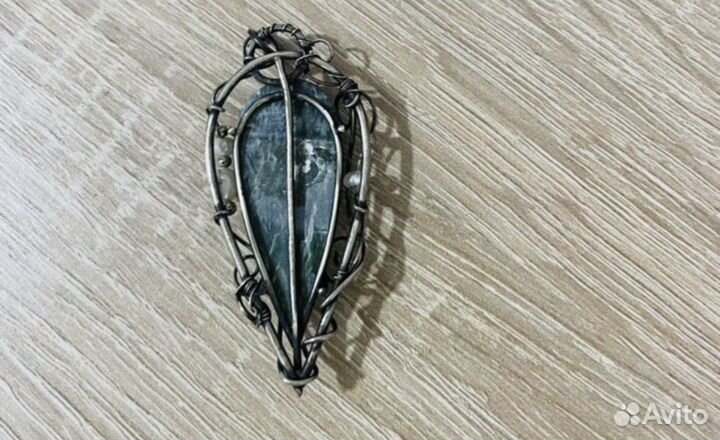 Кулон с натуральным камнем серафинит