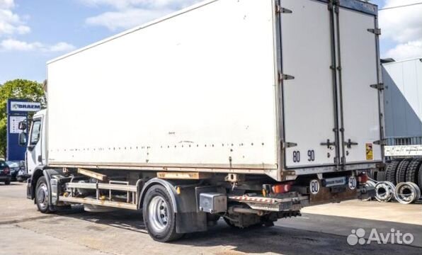 Разбираем грузовик Renault,Premium II с 2007