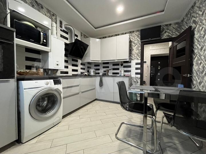 1-к. квартира, 37 м², 2/3 эт.