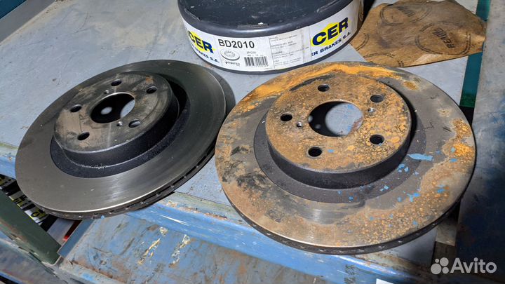 Тормозные диски передние 2 шт toyota RAV 4 I