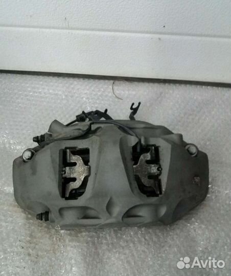 Суппорт передний левый Volkswagen Touareg 3 2019г