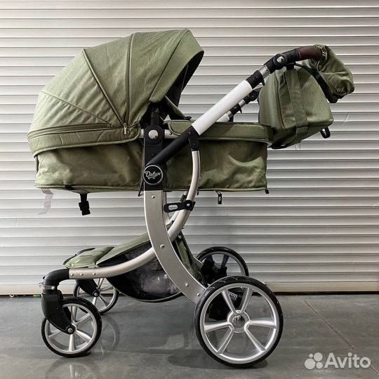 Коляска новая