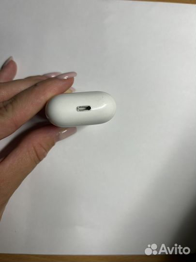 Зарядный кейс для наушников apple